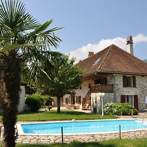 chambres-dhotes-loree-du-lac.hotels-rhonealpes.com/