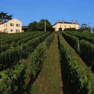 domaine-du-fontenay.hotels-rhonealpes.com/