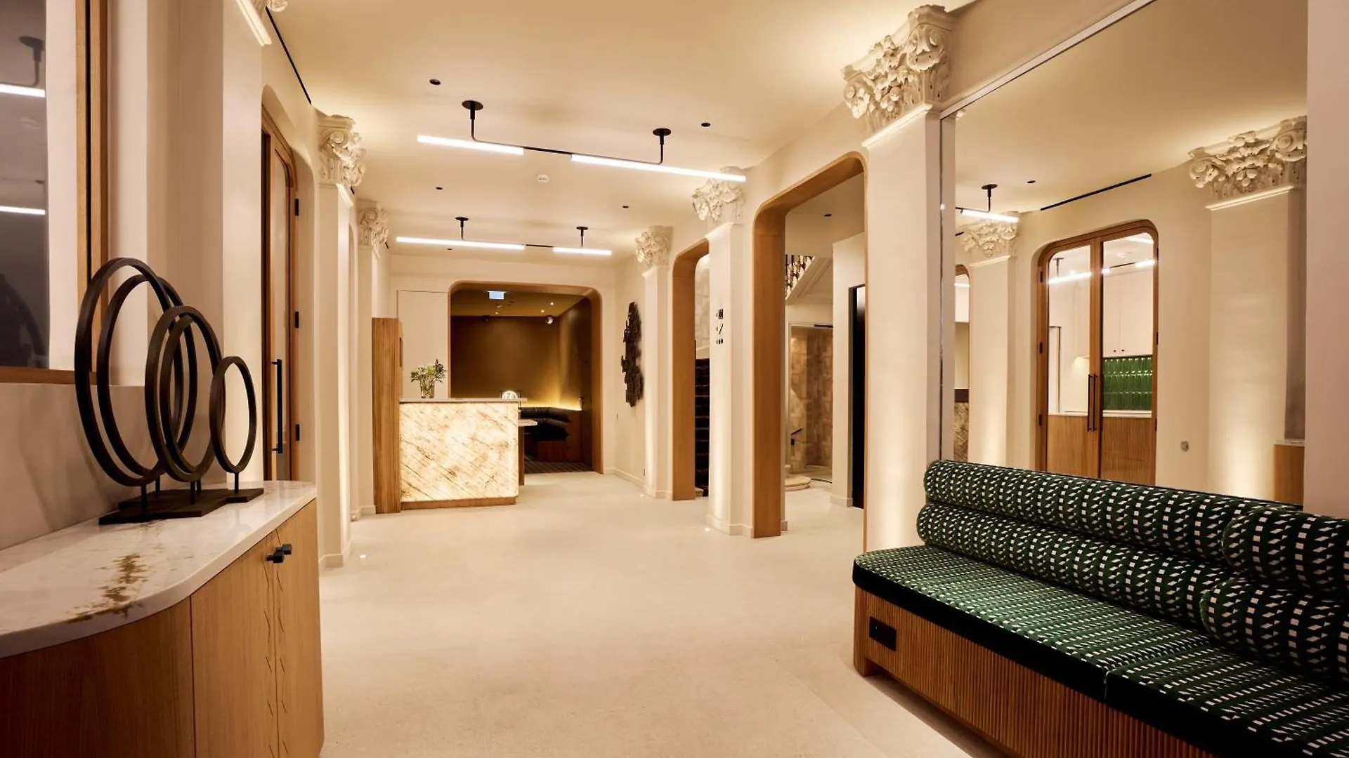 6 Vh Hotel - New Opened 2025 Paris France