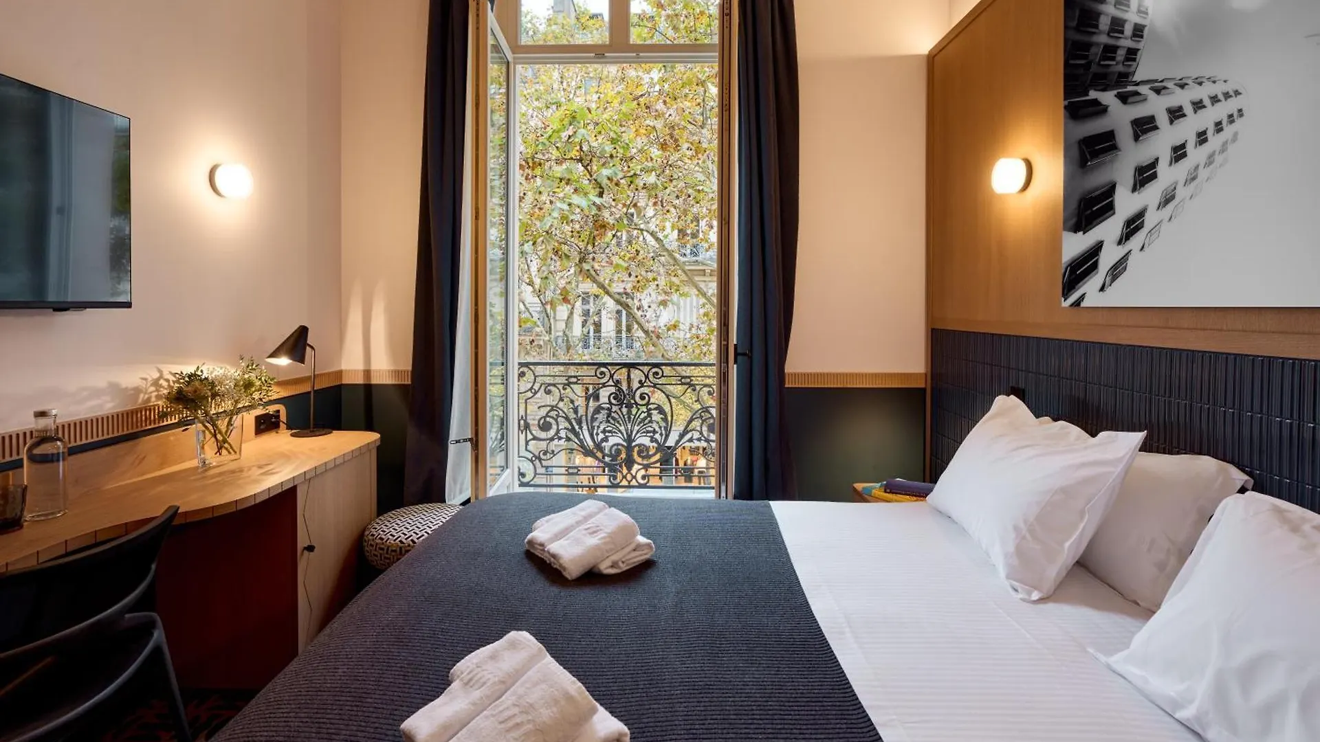 6 Vh Hotel - New Opened 2025 Paris 4*,  France