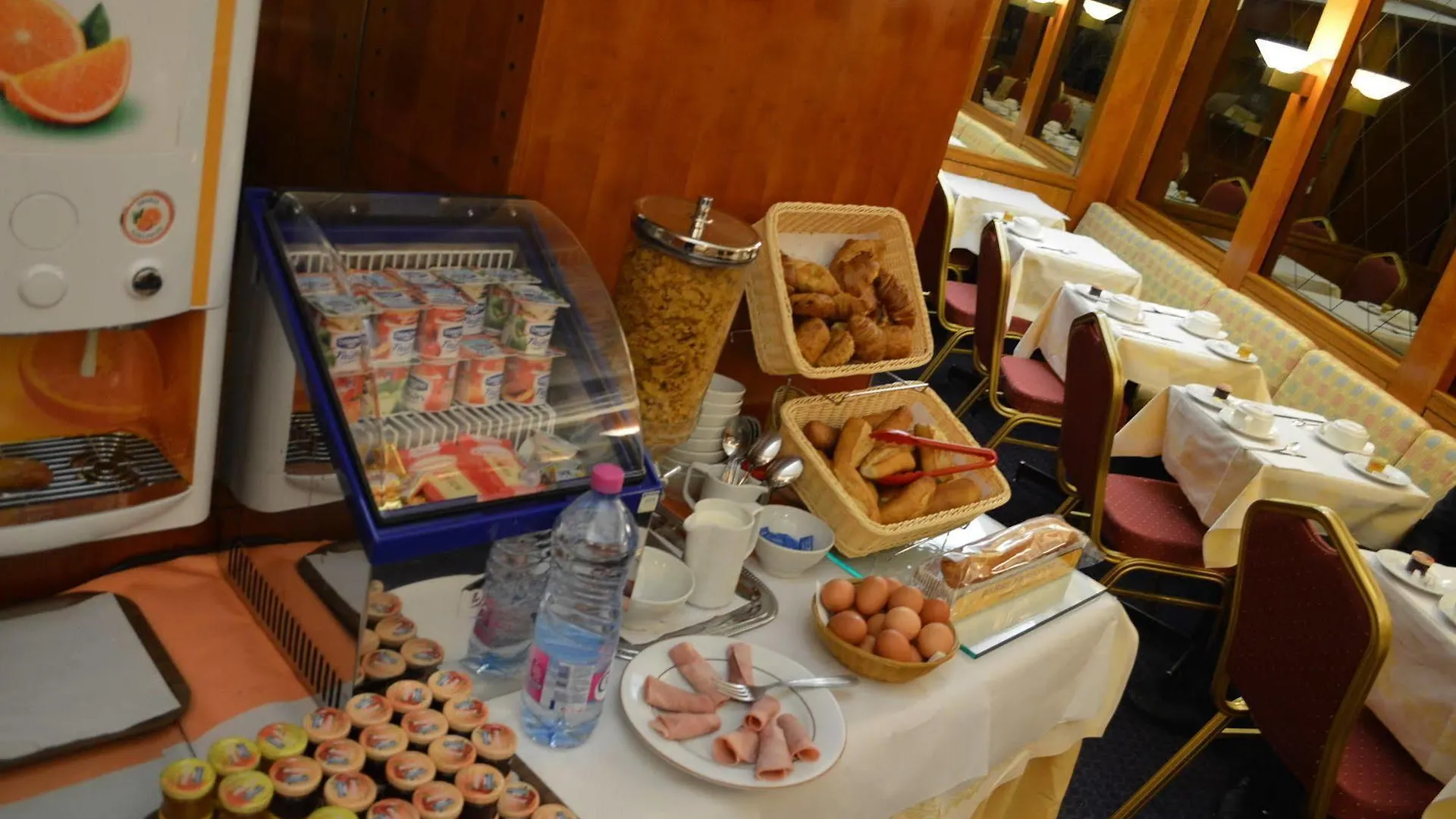 Hotel Royal Elysées Parigi Francia
