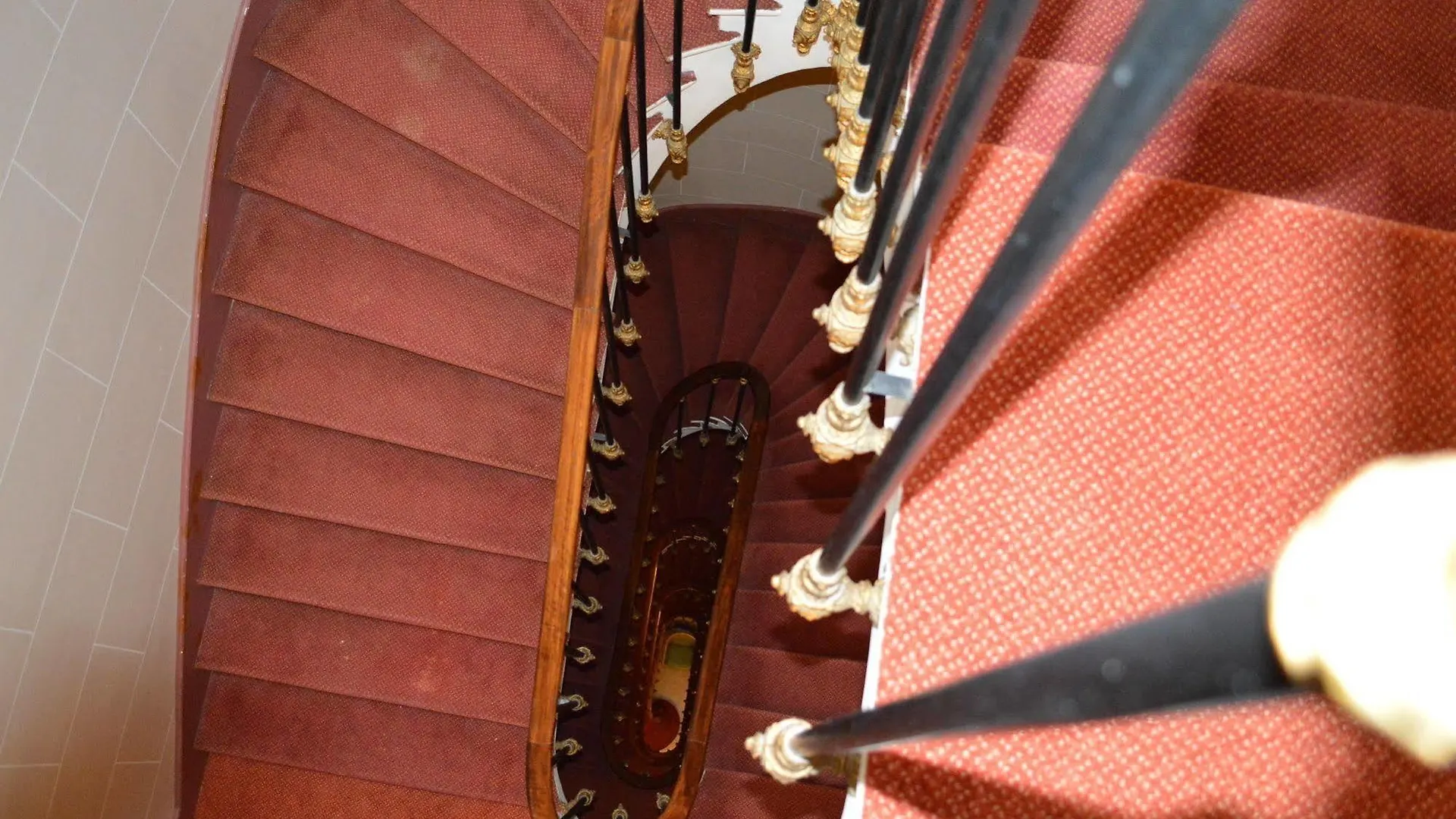 ****  Hotel Royal Elysées Parigi Francia