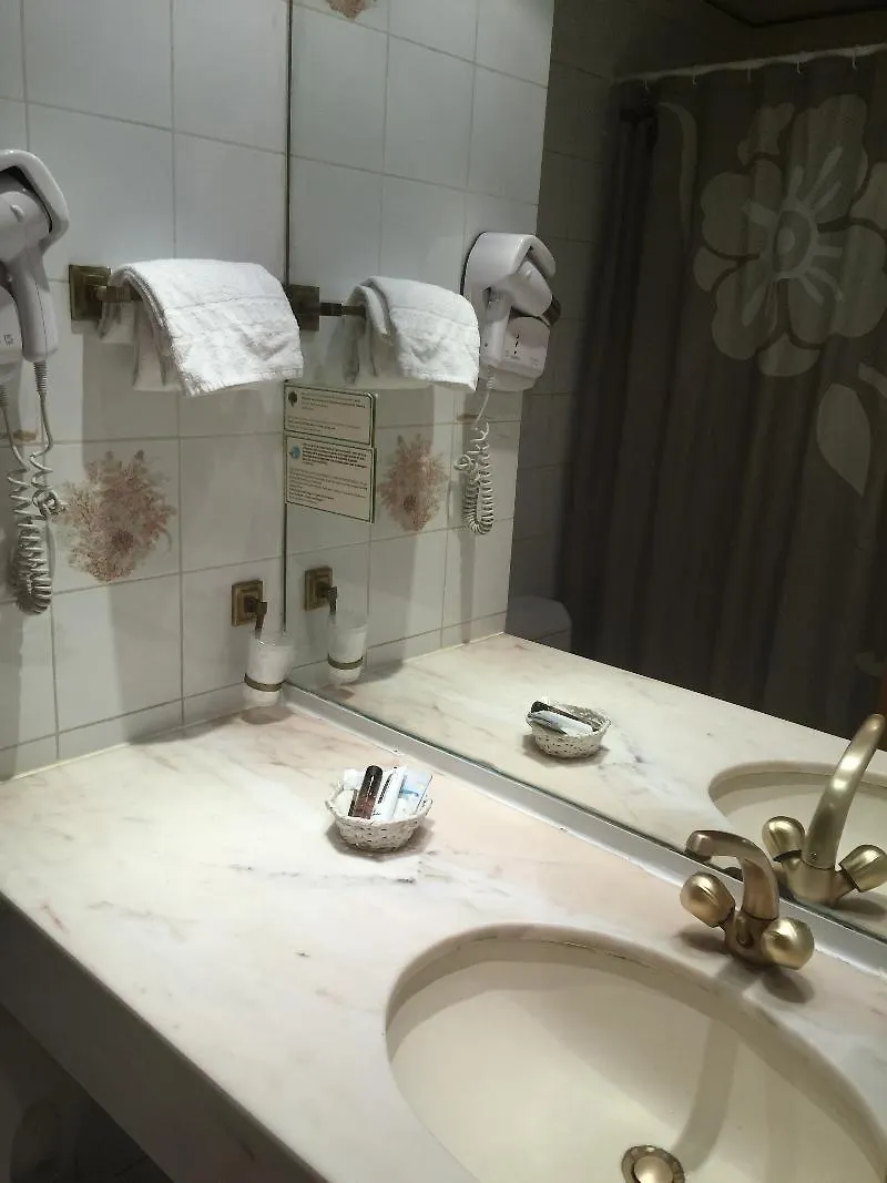 Hotel Royal Elysées Parigi