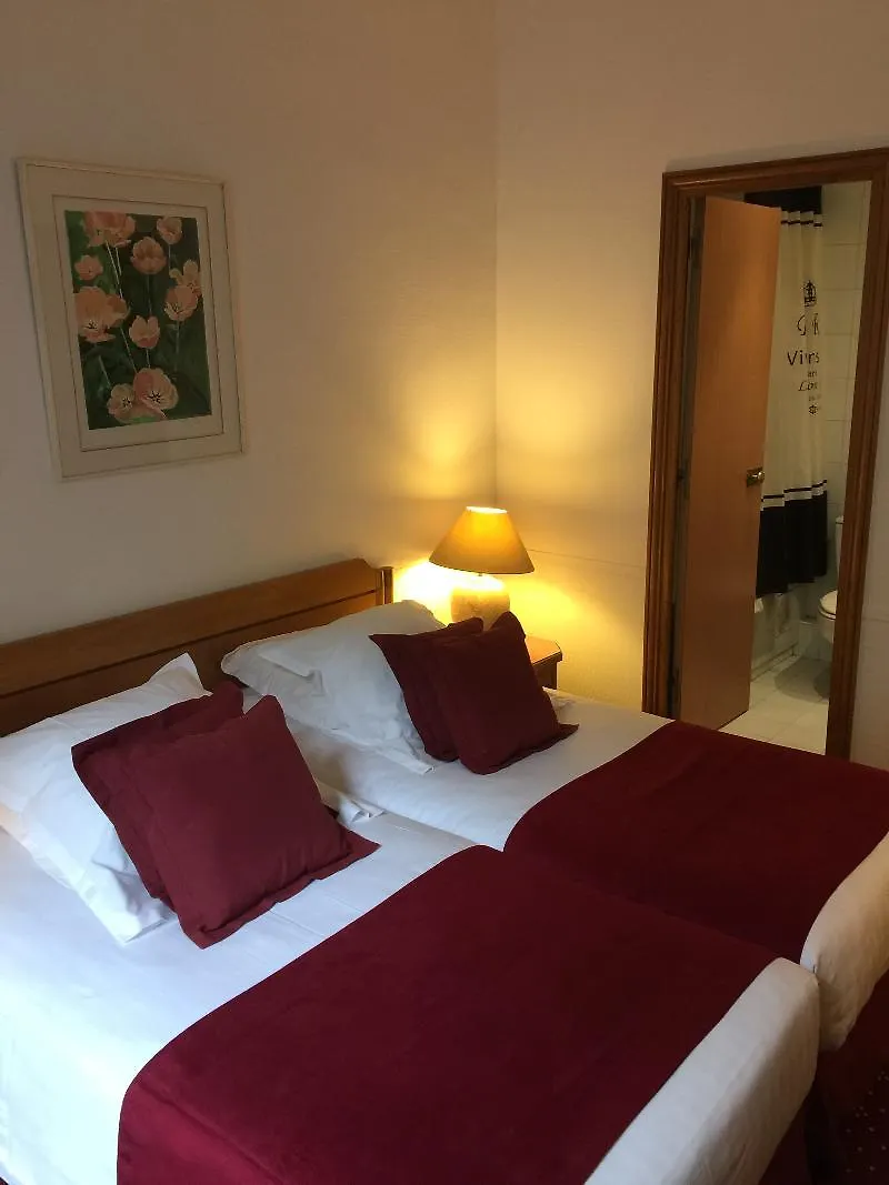 6 Vh Hotel Paris
