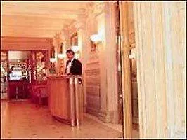 6 Vh Hotel Paris